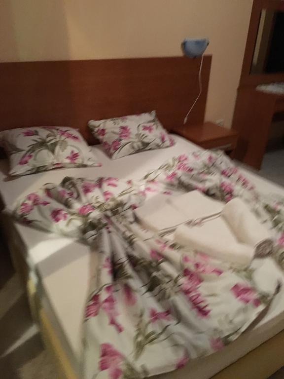 Apartments Mara Будва Екстериор снимка